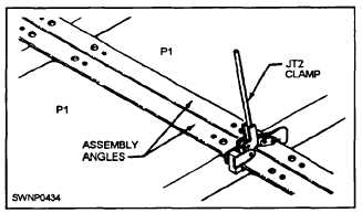 Angle clamp for assembly of pontoon strings